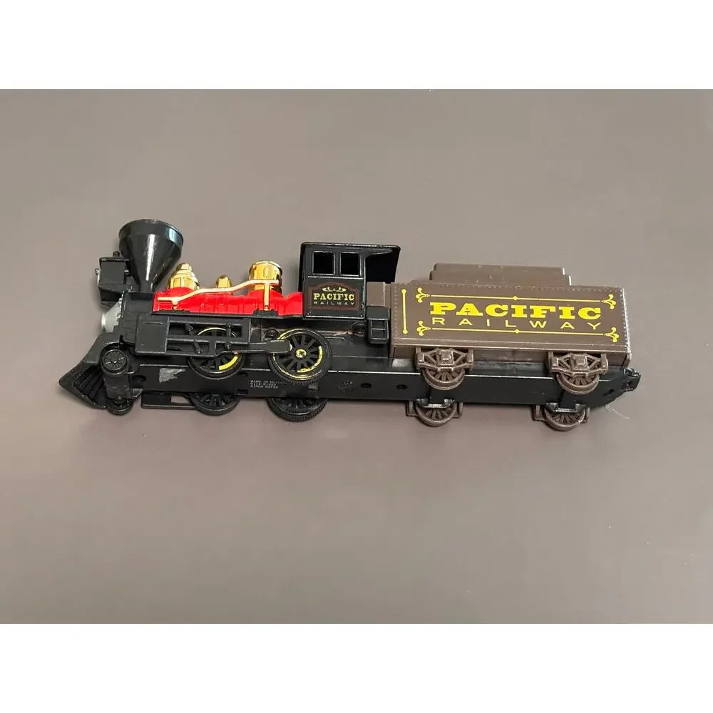 Pacific Railway Classic Steam Locomotive Black Red Gold Plastic Tender 10”
